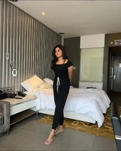 Lawngtlai Call Girl Service